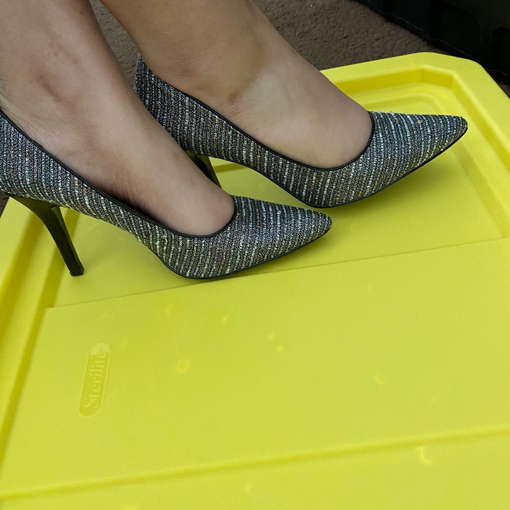 Women’s dress shoes